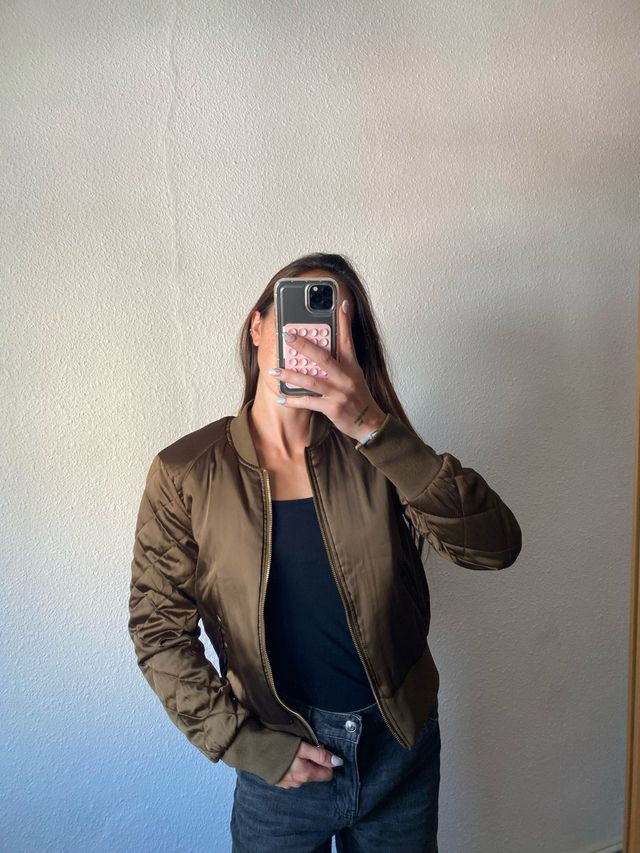 Chaqueta bomber verde militar