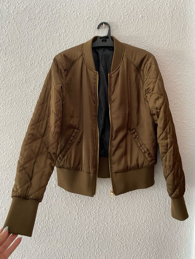 Chaqueta bomber verde militar