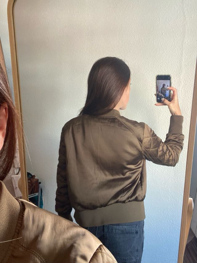 Chaqueta bomber verde militar