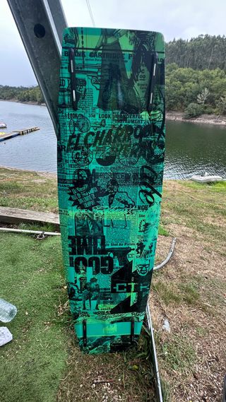 Tabla Wakeboard CTRL + botas 