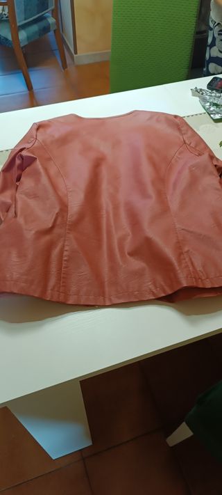 Giacca in similpelle colore perla semi nuovo