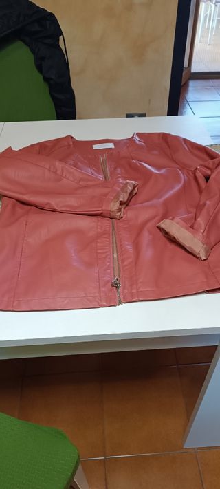 Giacca in similpelle colore perla semi nuovo