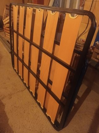 Somier metálico con láminas de madera