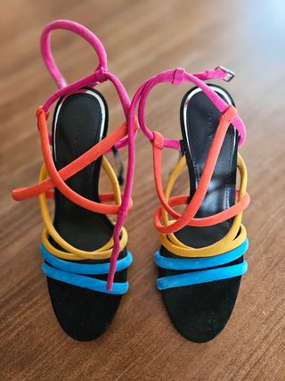 Tacones Zara multicolor