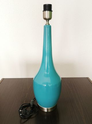 Elegante lámpara de mesa azul turquesa