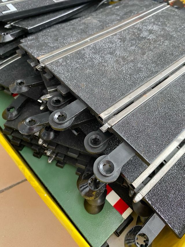 Scalextric: circuito, mandos y contador sin coche