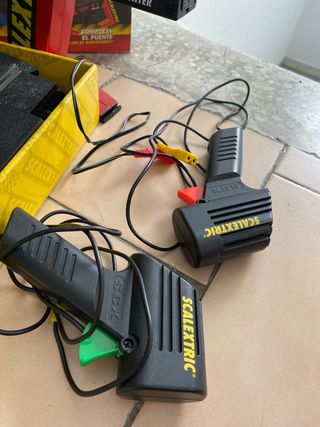 Scalextric: circuito, mandos y contador sin coche