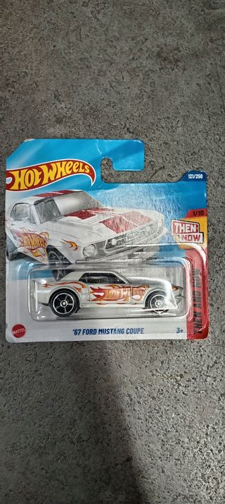5 Hot Wheels Mustang - NUOVI