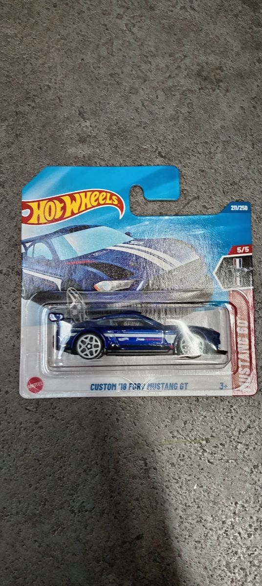 5 Hot Wheels Mustang - NUOVI