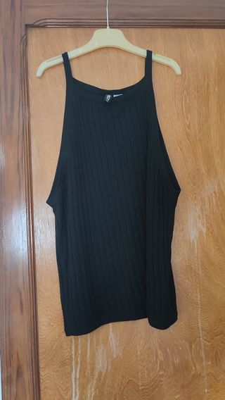 Camiseta negra tirantes