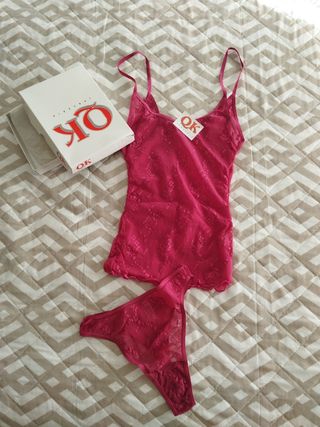 Conjunto lencería rojo OK