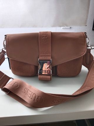 Bolso bandolera Guess marrón claro