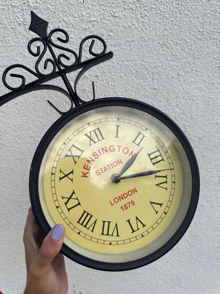 Orologio vintage della stazione ferroviaria