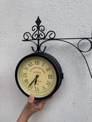 Orologio vintage della stazione ferroviaria