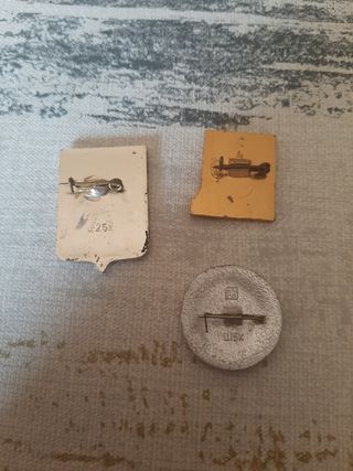3 Pins URSS - Novgorod, Campana, Río