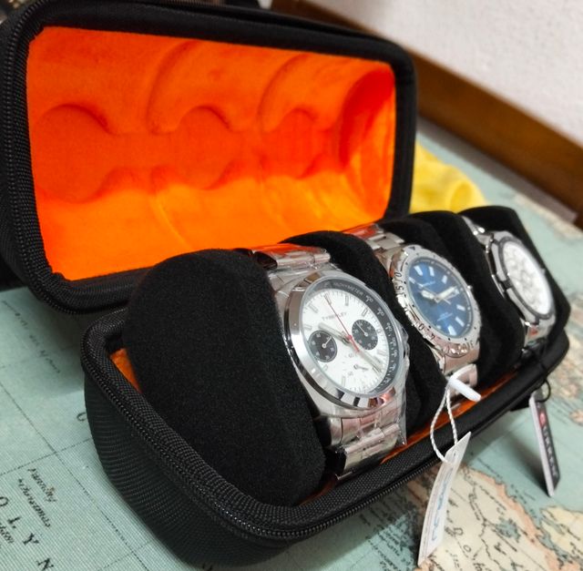 3 relojes - Berley, Caraju, Curren