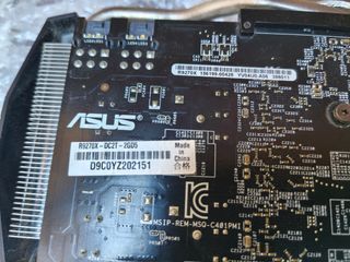 Tarjeta gráfica Asus
R9 270X
