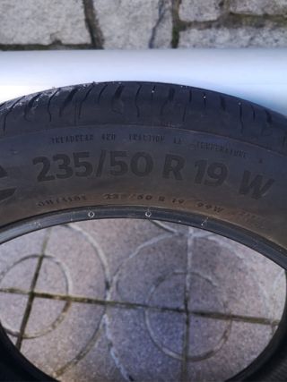 3 Neumáticos Continental 235/50R19 99W