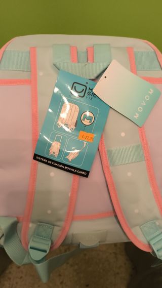 Mochila MOVOM niña, nueva 
Tamaño aprox ancho 10 c