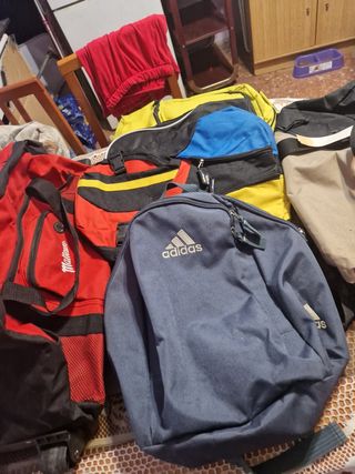 5 Mochilas Variadas - Adidas, Mathesers