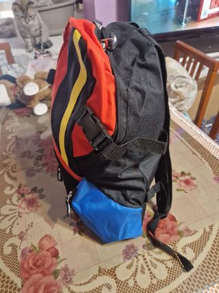 5 Mochilas Variadas - Adidas, Mathesers