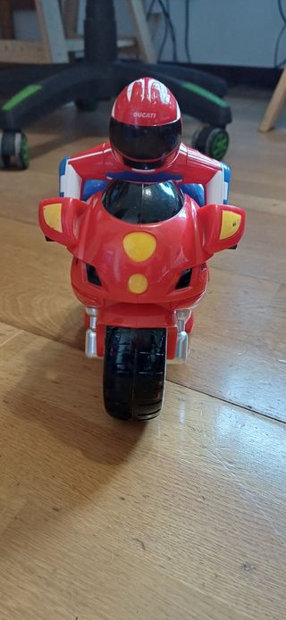 Moto Ducati juguete