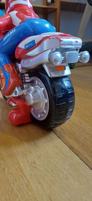 Moto Ducati juguete