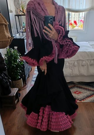 Traje Flamenca Negro-Lila