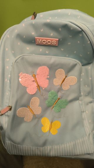 Mochila infantil Moos mariposas. adaptable a carro