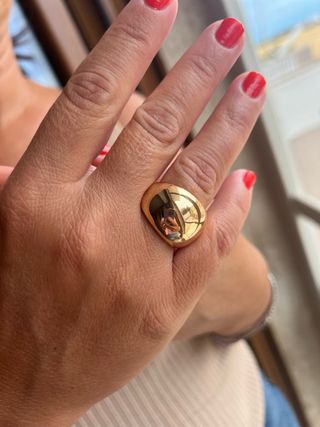 Anello dorato bombato