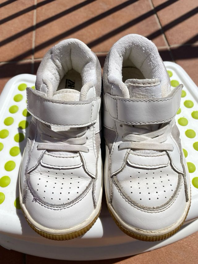 Zapatillas Zara piel blanca - 28