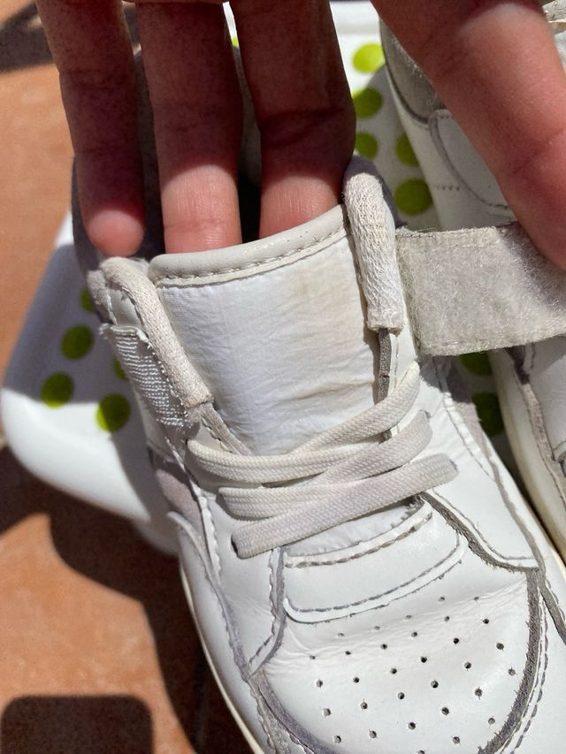 Zapatillas Zara piel blanca - 28