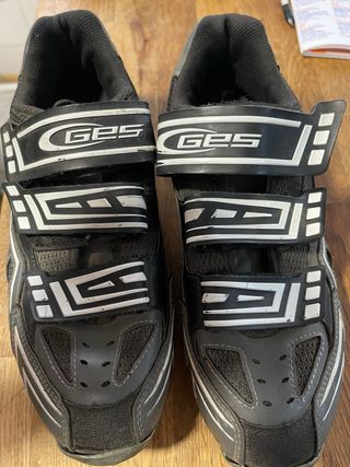 Zapatillas MTB B'Twin y pedales
