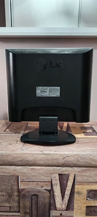 Monitor LG Flatron L194WS
ÚLTIMA OFERTA!!! 
