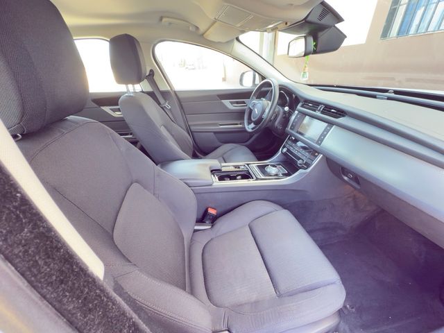 Jaguar XF 20d Pure Automatico 2016