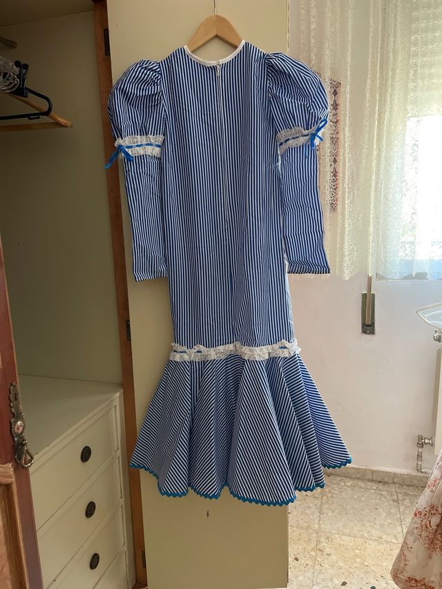 Vestido niña rayas azul blanco. largo 108 cm.