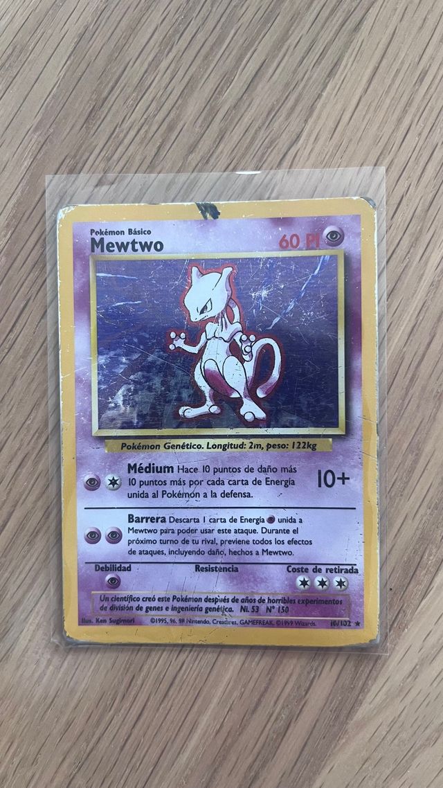 Carta pokemon Mewtwo Base Set holográfica