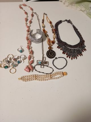 Lotto collane bracciali anelli