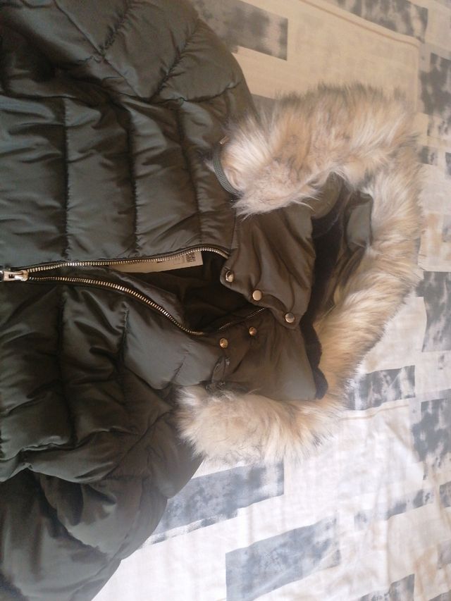 Chaqueta Zara verde oliva mujer