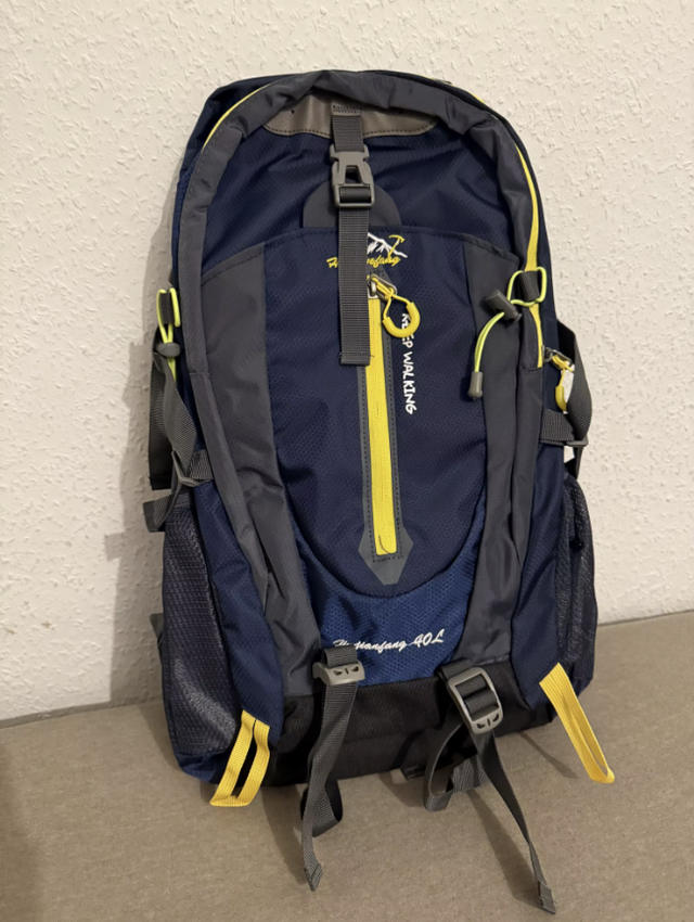 Mochila Trekking 40L - Azul/Amarilla