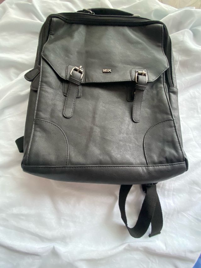 Mochila negra MSK - Práctica nueva