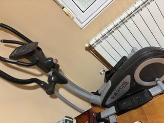 Bicicleta elíptica AXOS Kettler