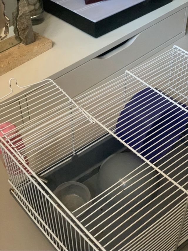 Jaula hamster blanca y gris