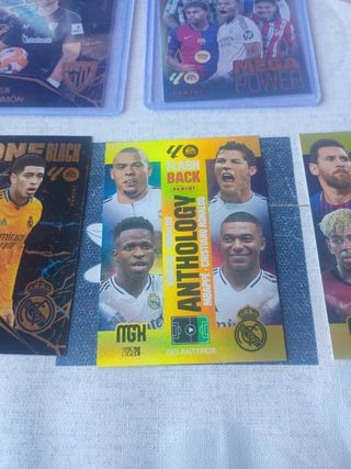 Cromos Panini MGK 2025/26