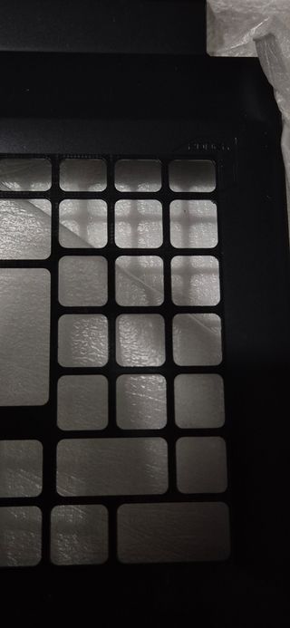 MSI Katana 15 - Cover LCD e Poggiapolsi