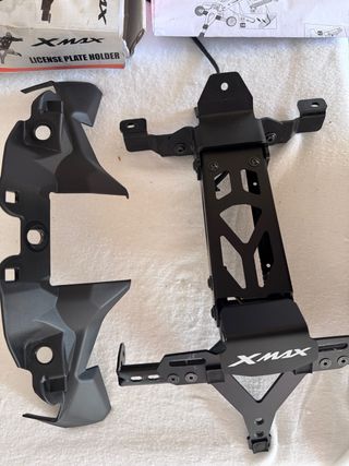 Portamatrícula XMAX Yamaha (125/300/400)