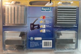 Grapadora multiusos con grapas y clavos