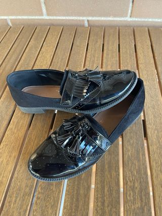 Mocasines negros con flecos -talla 37