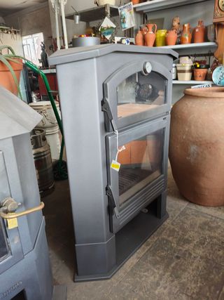 Estufa leña rinconera con horno