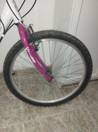 Bicicleta montaña 24" blanca